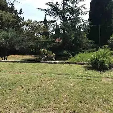 Ferienhaus Maison Spacieuse A Avec Jardin 150 M² Villeneuve-lès-Avignon