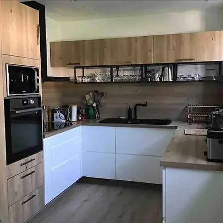 Maison Spacieuse A Avec Jardin 150 M² *