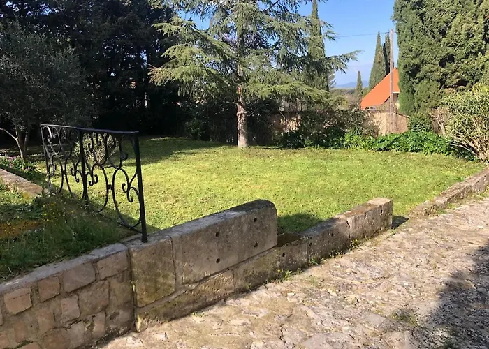 Maison Spacieuse A Avec Jardin 150 M²