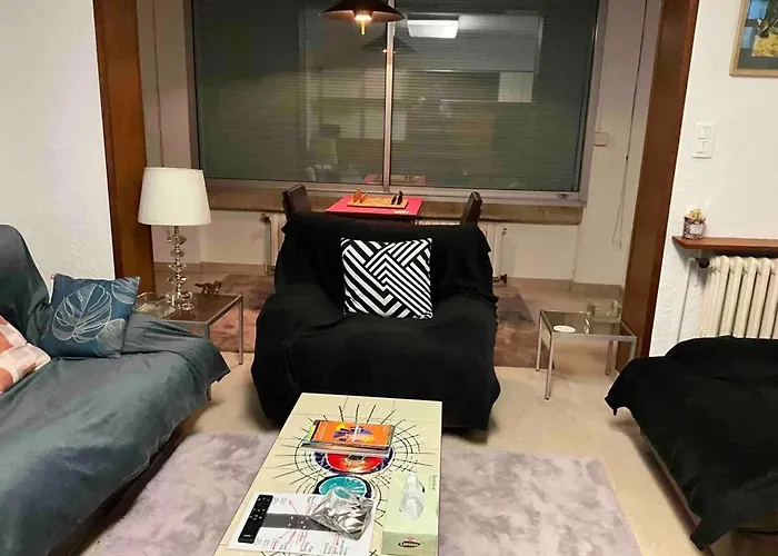 Holiday home Maison Spacieuse A Avec Jardin 150 M² Villeneuve-les-Avignon